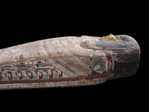 Un sarcophage de l'Égypte antique à Vitré