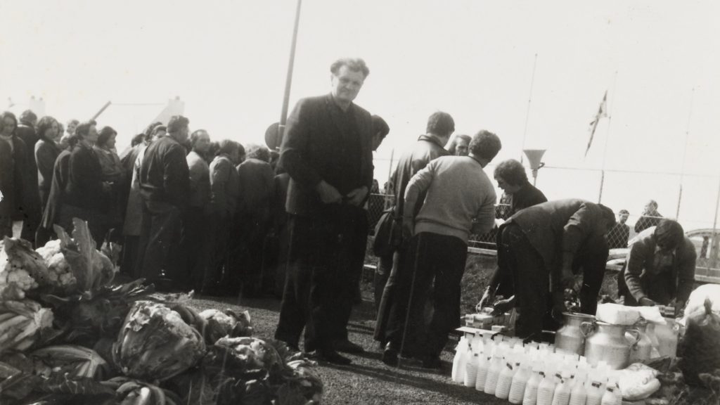 Rassemblement devant l’usine du Joint français