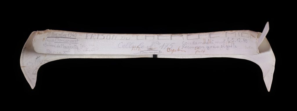 Col de chemise amovible porté par Jacques Bonsergent